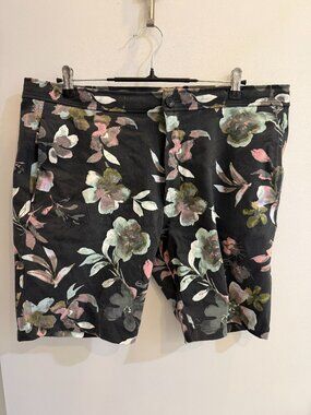 Goodman Brand Black Floral Shorts XL